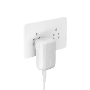 Belkin 42W (30W + 12W) Two Ports Wall Charger | USB - C + A Charger | Fast Charging for Samsung Galaxy S25, Apple iPhone 17, Air, Pro, Pro Max, iPad, Google Pixel 10, AirPods | 2 Years Warranty